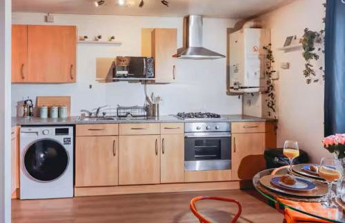 2BR Penthouse Flat in West London Near Elizabeth Line - Foto 9
