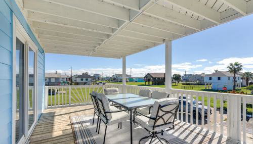 Walk to Beach Family-Friendly Galveston Home! - Foto 1