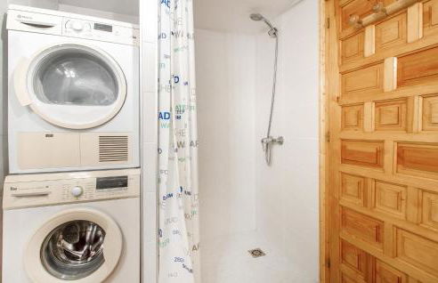 Awesome Home In Pedreguer With Kitchen - Foto 26