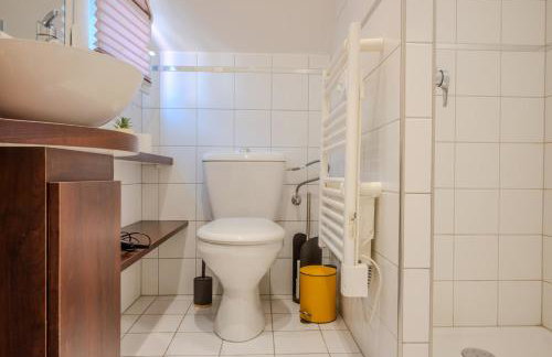 Les Cognassiers - Studio Cosy & Equipé - Parking Gratuit - Professionnels & Familles - Foto 11