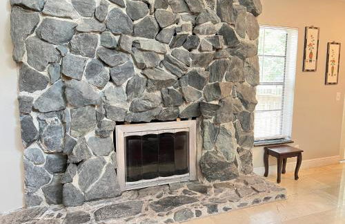 Resort Like house, 4 bedrooms, 3 bathrooms - Photo 23