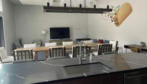 Modern 2-Home Private Oasis w Pool Hot Tub in DT - Foto 5