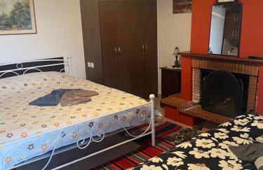 The Lake Chalet 2 - Photo 8