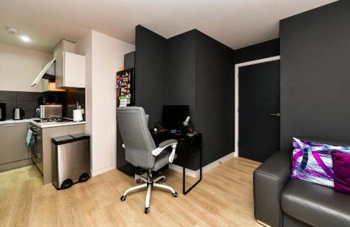 Cardiff Bay Retreat Sleeps 4 Parking - Pass the Keys - Foto 11