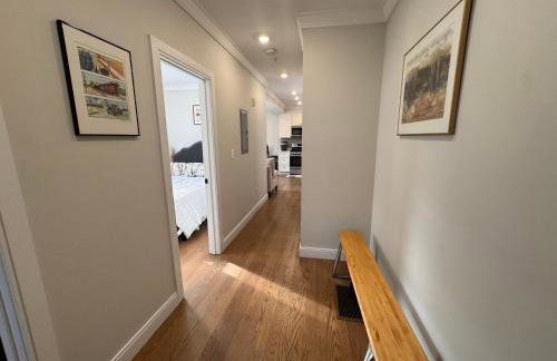 Furnished 2-Bedroom Apartment Prime Location Near South Bay and UMass - Foto 1