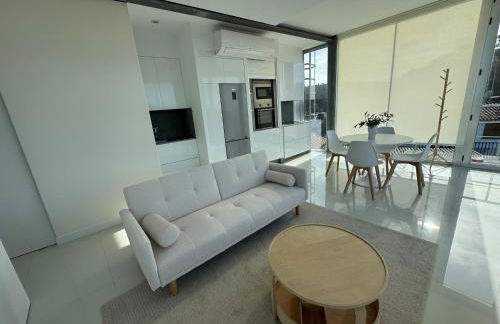 Apartamento Cubo de Cristal con piscina y vistas al mar - Foto 7