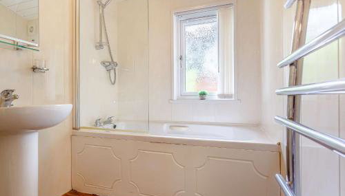 Kingham Lodge - Photo 3