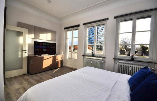 Zentral, am Park mit Parkplatz - Foto 20