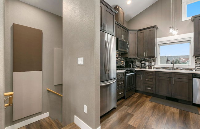 Luxury Living Walk to Poudre Trail and Old Town! - Foto 8
