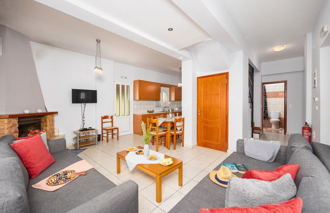 Villa Dimitris Large Private Pool Walk to Beach Sea Views A C Wifi Car Not Required Eco-frien - 1923 - Foto 35