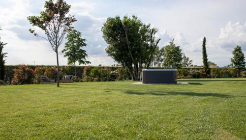 Agriturismo Borgonuovo - Photo 2, Garden view