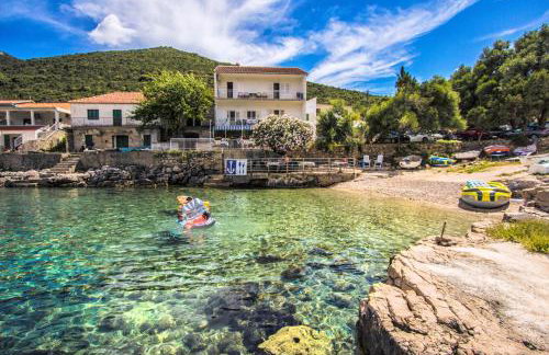 Apartments by the sea Cove Zarace - Gdinj, Hvar - 2047 - Foto 1