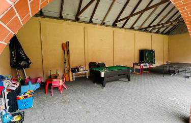 Pod skrzydłami - Foto 28