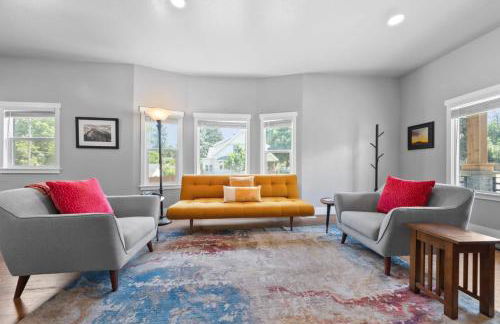 South Perry Dist Fenced Yard & Hot tub - Foto 2