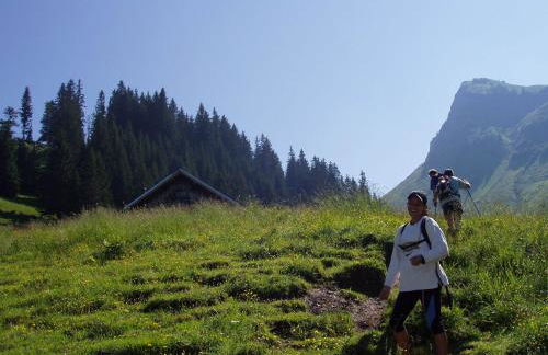 Gästehaus zur Färbe Apartments - Photo 15