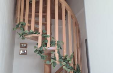 Dors Fée Duplex avec Toit-Terrasse et Salle de Jeux - Centre Bourg à 4 min du Puy duFou - Foto 31