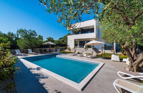 CROWONDER Sun Dance Apartments with Heated Swimming Pool Seaview and Garden - Foto 20