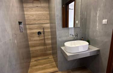 Shades of Olive - Photo 4