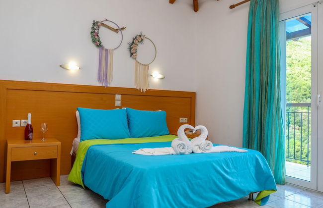 Villa Mitzelos - Photo 9