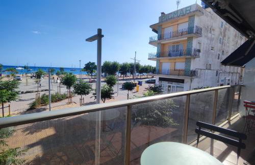 Apartamento con vistas al mar y parking - Foto 8