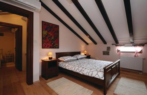 3 Bedroom Beautiful Home In Lisicic - Foto 43