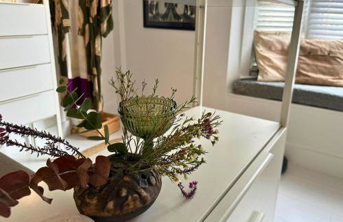 Stylish Flat by Brockley Station & Goldsmiths - Photo 6