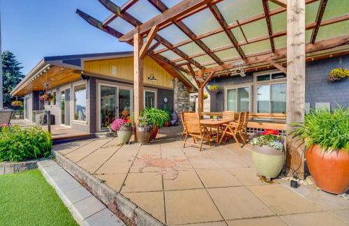 Similk Bay Retreat with Deck, Fire Pit and Hot Tub! - Photo 29