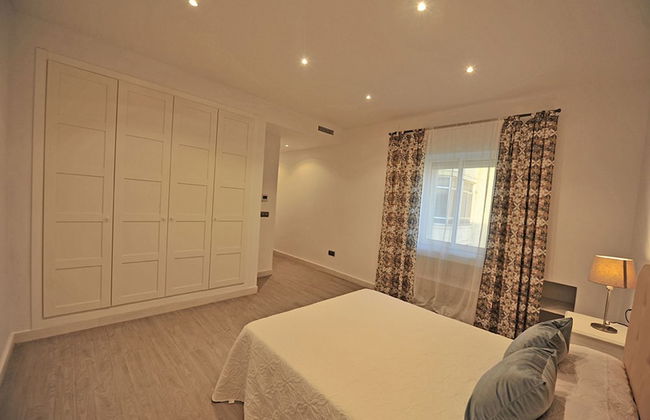 Terrazas Plaza Arenal 5 Dormitorios - Photo 12