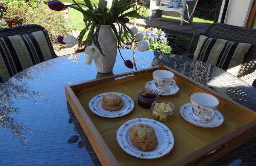 Brook Lodge Country Cottage - Photo 10