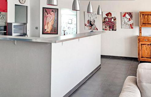 2 Bedroom Awesome Apartment In Sauvian - Foto 11