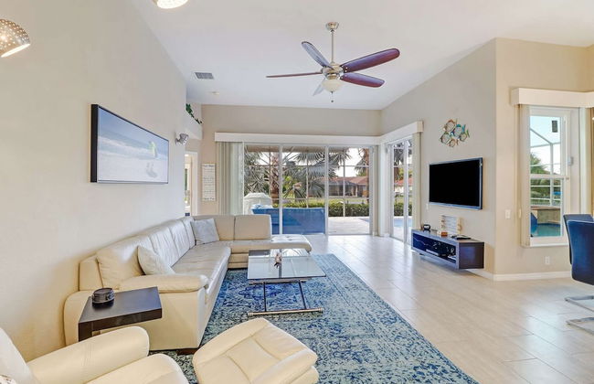 Cape Coral Pool Home With Boat Lift, Access to Gulf - Foto 12