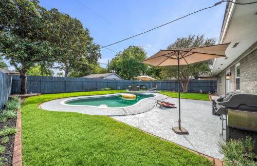 Pool Stay Near DT, Heights WiFi Games Yard BBQ - Foto 9