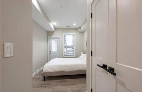 Modern LUX 2BR Apartment in DC with Patio - Foto 5