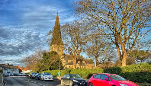 Stylish cottage in vibrant riverside village - Foto 2