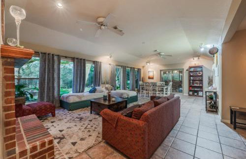 Riverside country retreat with easy access to all that Houston has to offer - Foto 68