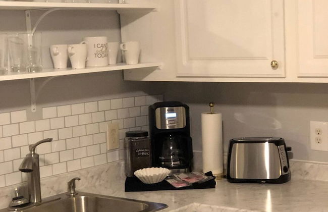 Renovated 3 Bedroom Close to Downtown - Foto 14