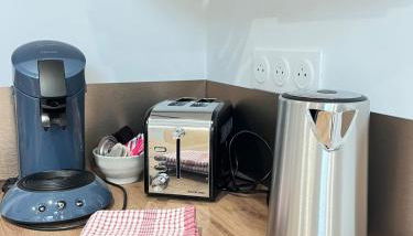 La Suite Lauragaise - Studio climatisé - Photo 2, toaster