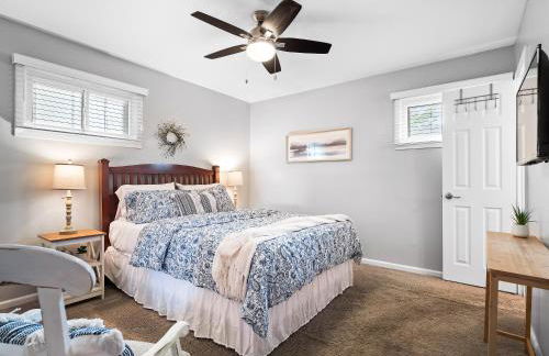 Lake Cottage with Hot Tub and Game Room - Foto 4