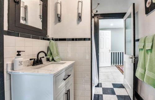 Guthrie's Historic Firehouse - Photo 11