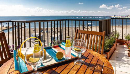 Encantador apartamento con vistas al mar y AC - Foto 2