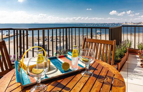 Encantador apartamento con vistas al mar y AC - Foto 2