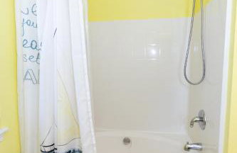 5 Bedroom Home in Old Homestead II - Photo 43