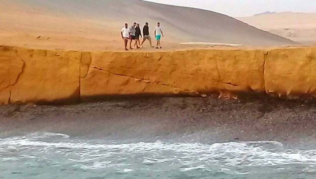 A route through the Paracas National Reserve