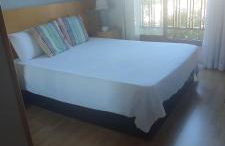 Apartamento luminoso cerca de Plenilunio y aeropuerto con garaje, piscina y vigilancia 24h - Photo 1