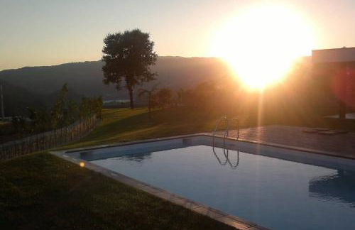 Elegant Villa Near Vieira do Minho with Pool - Foto 51