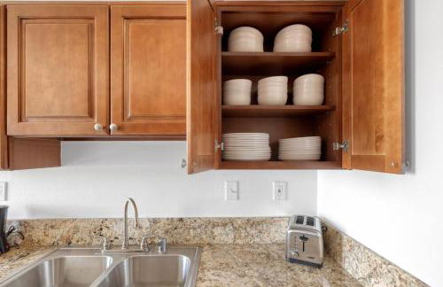 Woodland Hills 2BR w Pool Gym nr Warner Center LAX-699 - Foto 7