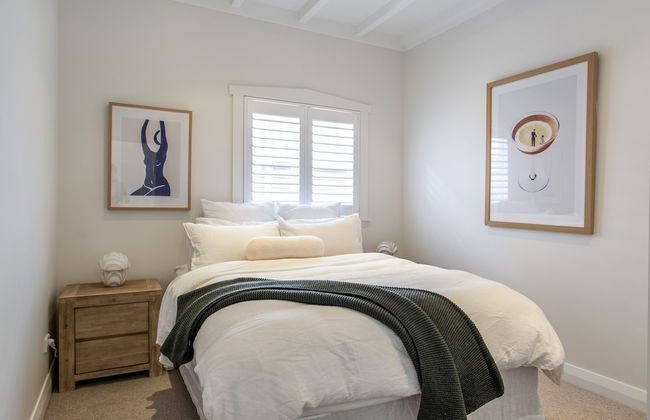 Executive State-Of-The-Art Home - Spa - Photo 10