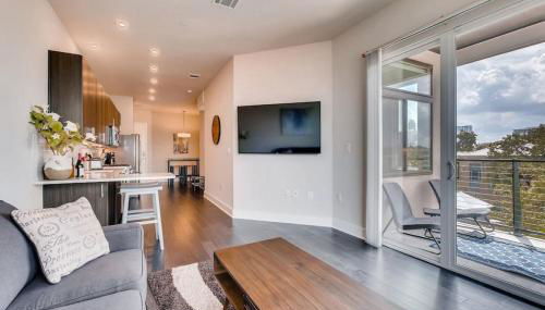 Capitol View Condos - Downtown Austin - Lone Star - Photo 2