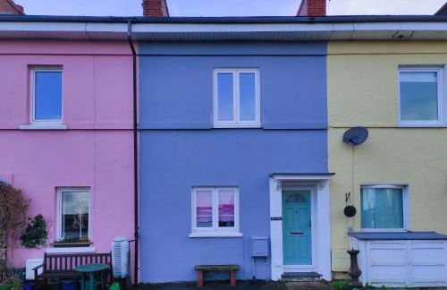 Station Cottage - Gorgeous property with breathtaking views of Neyland Waterway - Photo 2