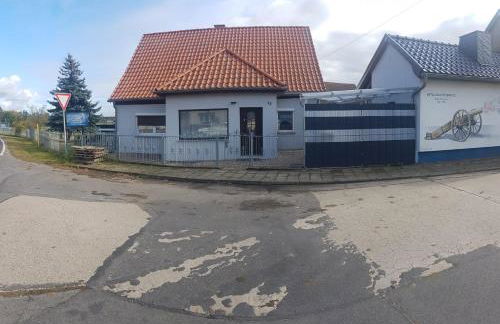 Große Monteurs und Handwerkerwohnung nahe Potsdam Berlin Bad Belzig und Brandenburg Ferienhaus zur weißen Taube - Foto 2